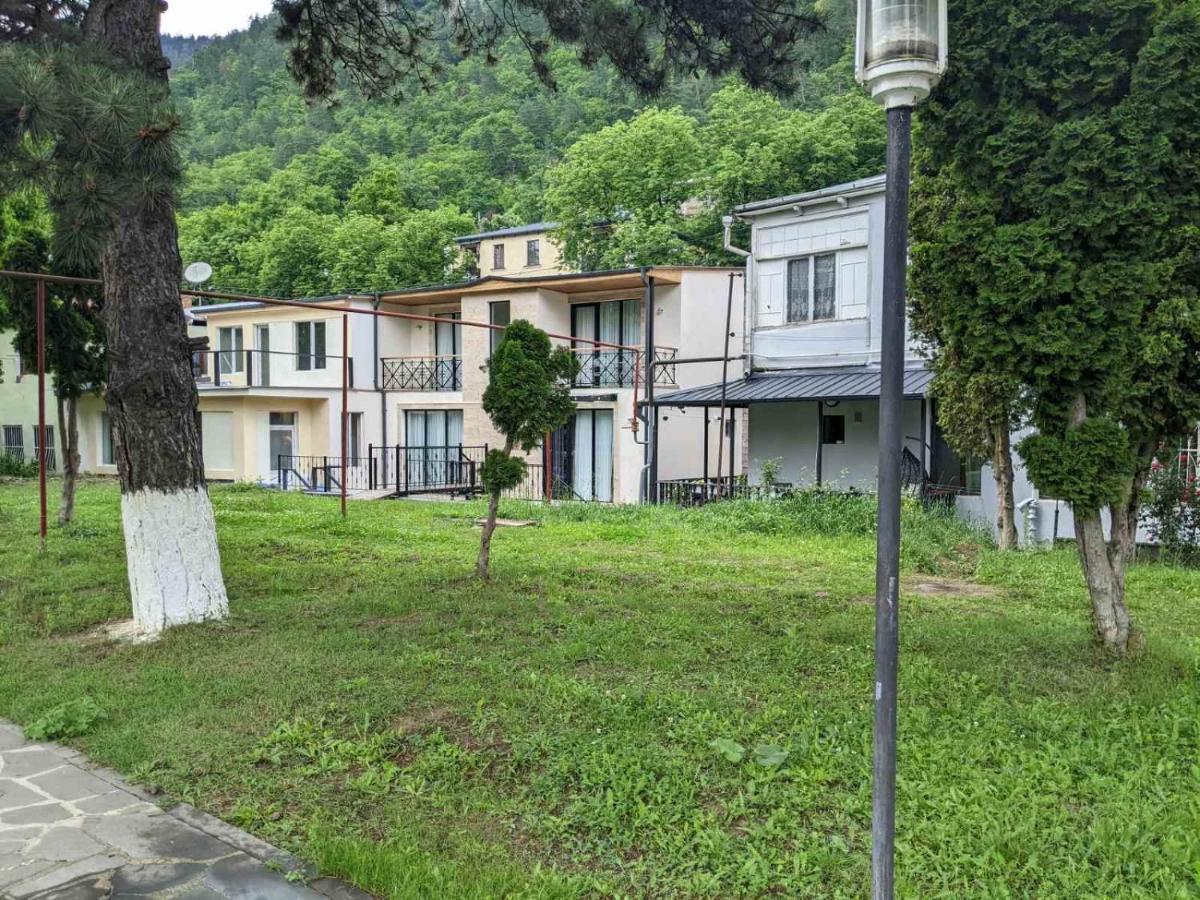 Riverside Borjomi ภายนอก รูปภาพ